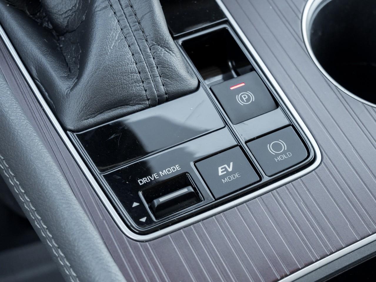 2021 Toyota Sienna XLE 7-Passenger 4dr All-Wheel Drive Passenger Van Photo