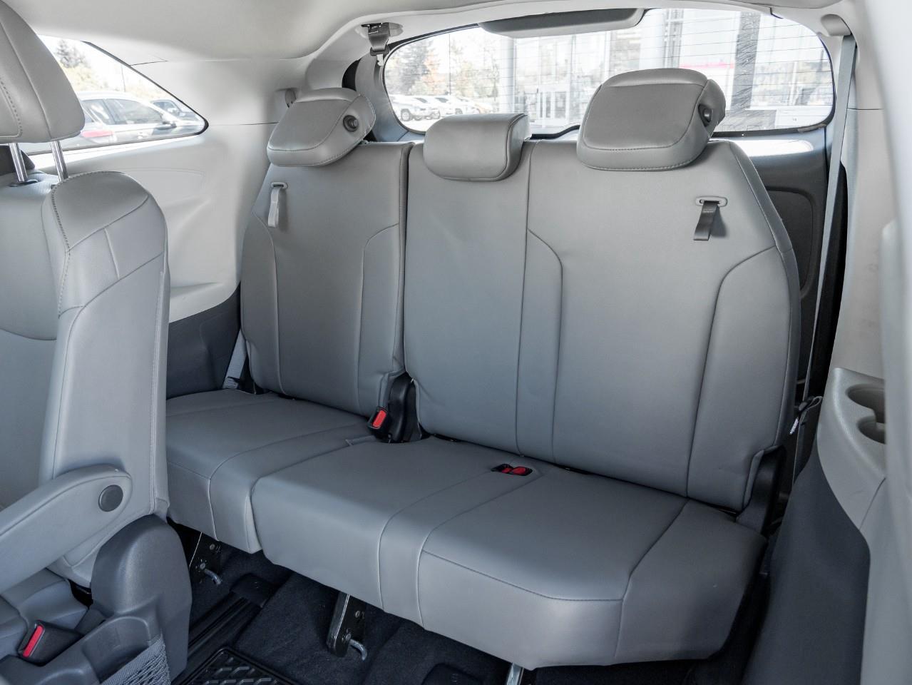 2021 Toyota Sienna XLE 7-Passenger 4dr All-Wheel Drive Passenger Van Photo