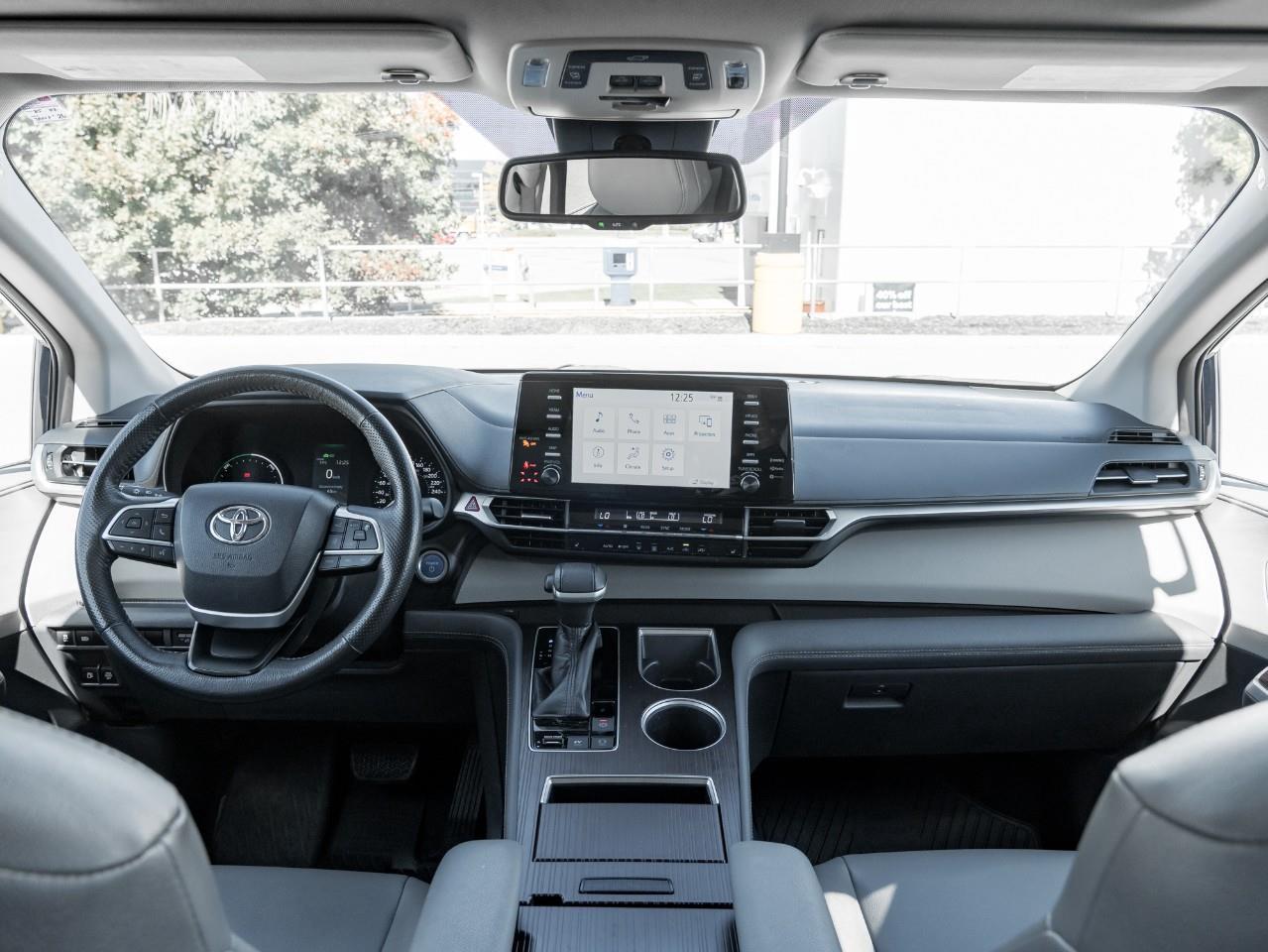 2021 Toyota Sienna XLE 7-Passenger 4dr All-Wheel Drive Passenger Van Photo