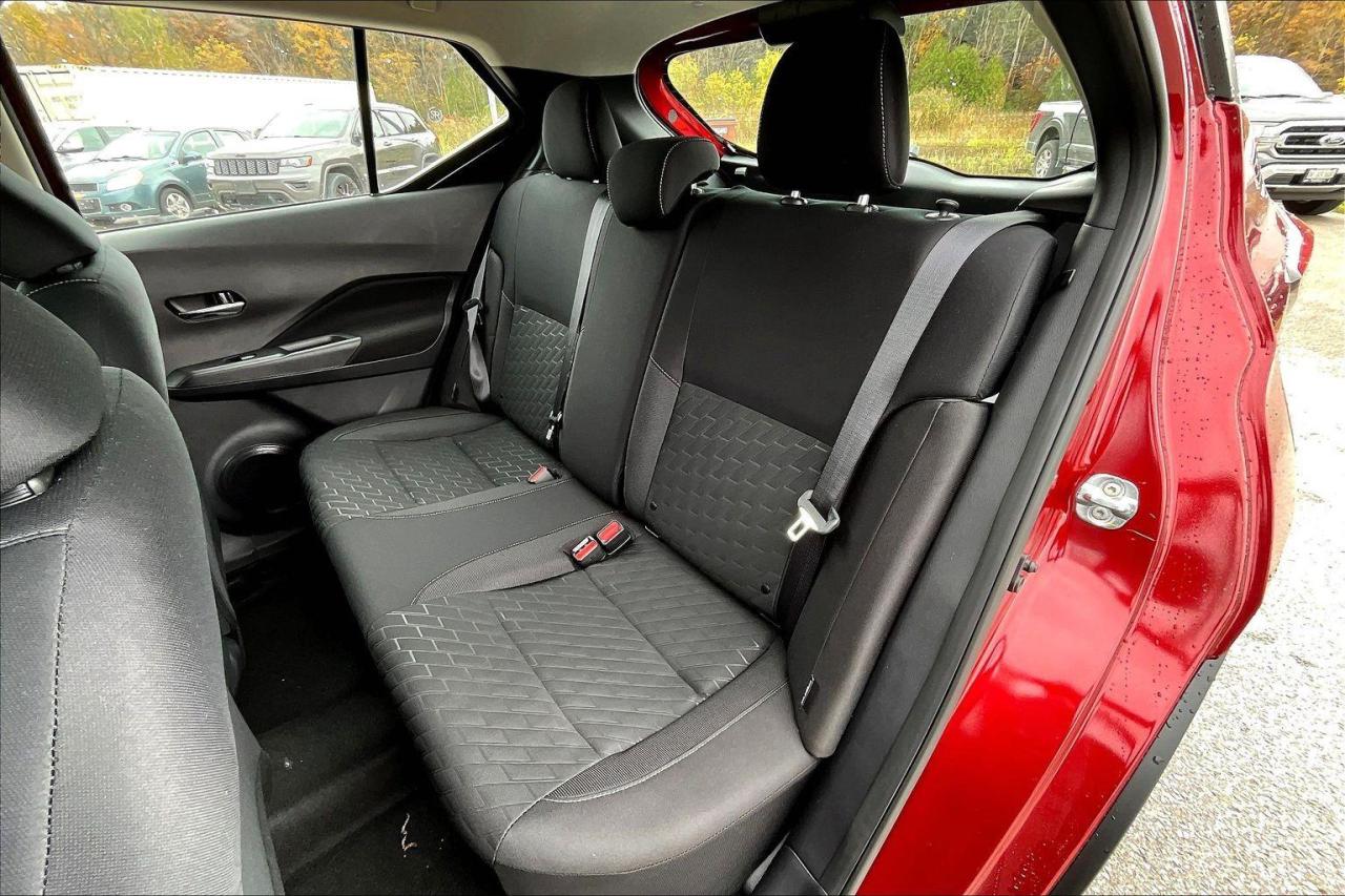 2025 Nissan Kicks Play SV 4dr Front-Wheel Drive Photo