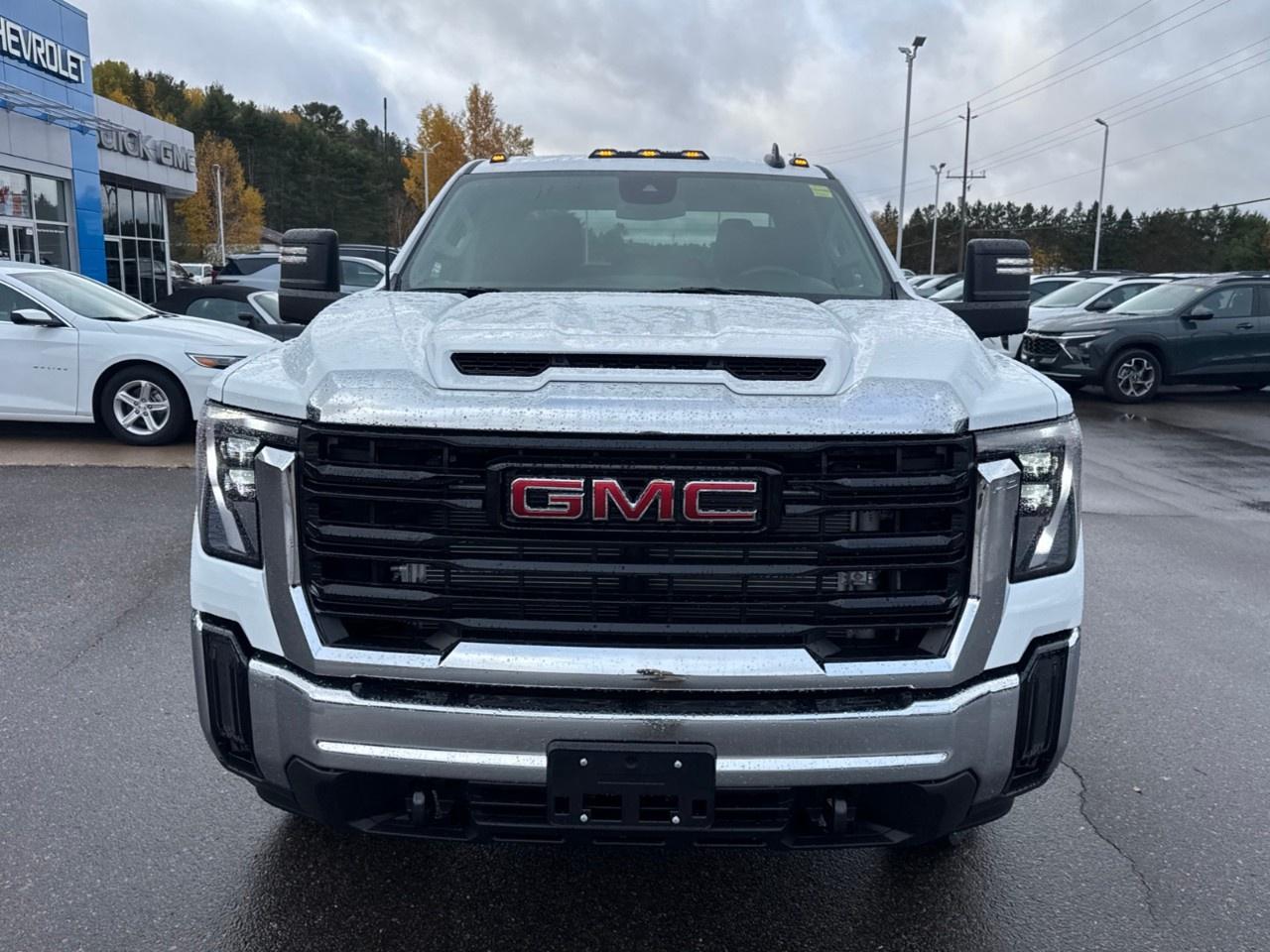 2026 GMC Sierra 3500HD CC 4WD Crew Cab 177" WB, 60" CA Pro Photo