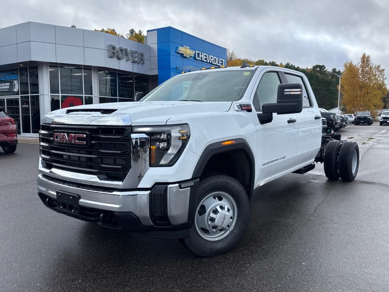 2026 GMC Sierra 3500HD CC 4WD Crew Cab 177" WB, 60" CA Pro Photo