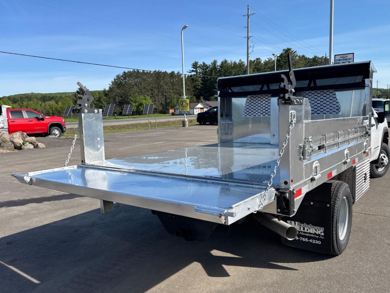2026 GMC Sierra 3500HD CC 4WD Crew Cab 177" WB, 60" CA Pro Photo