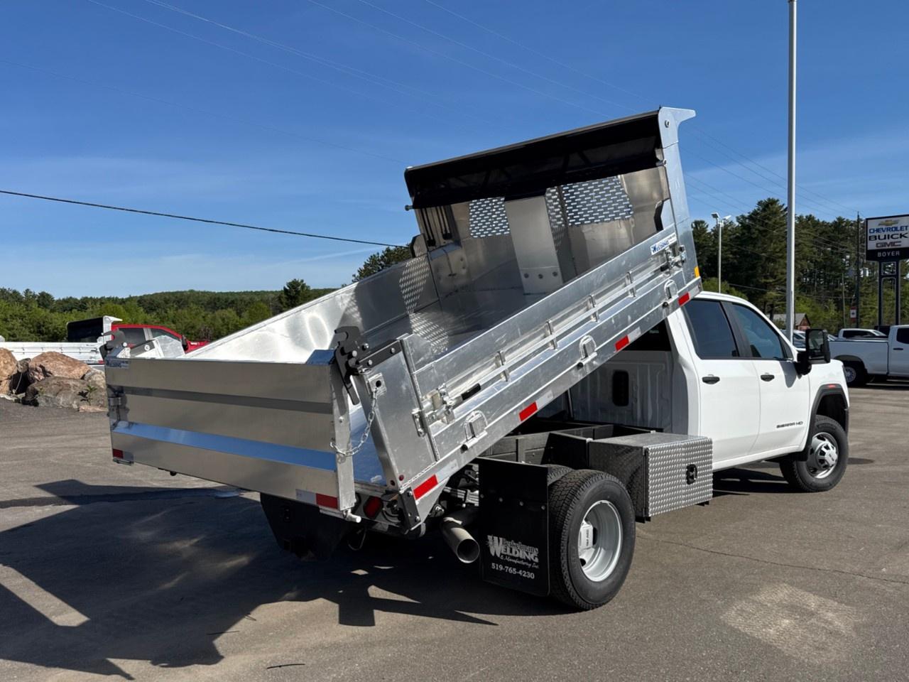 2026 GMC Sierra 3500HD CC 4WD Crew Cab 177" WB, 60" CA Pro Photo