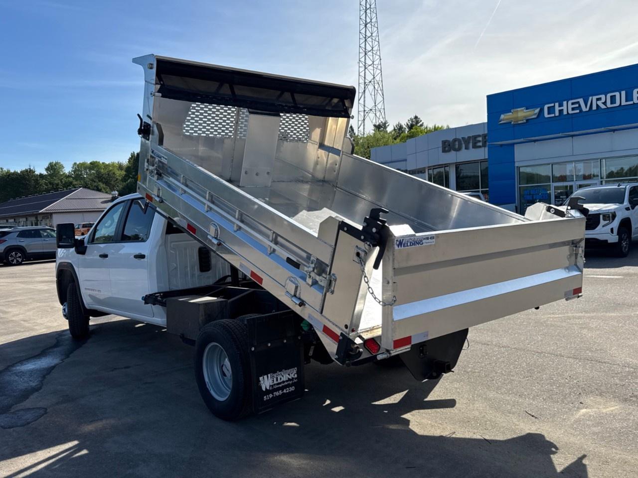 2026 GMC Sierra 3500HD CC 4WD Crew Cab 177" WB, 60" CA Pro Photo