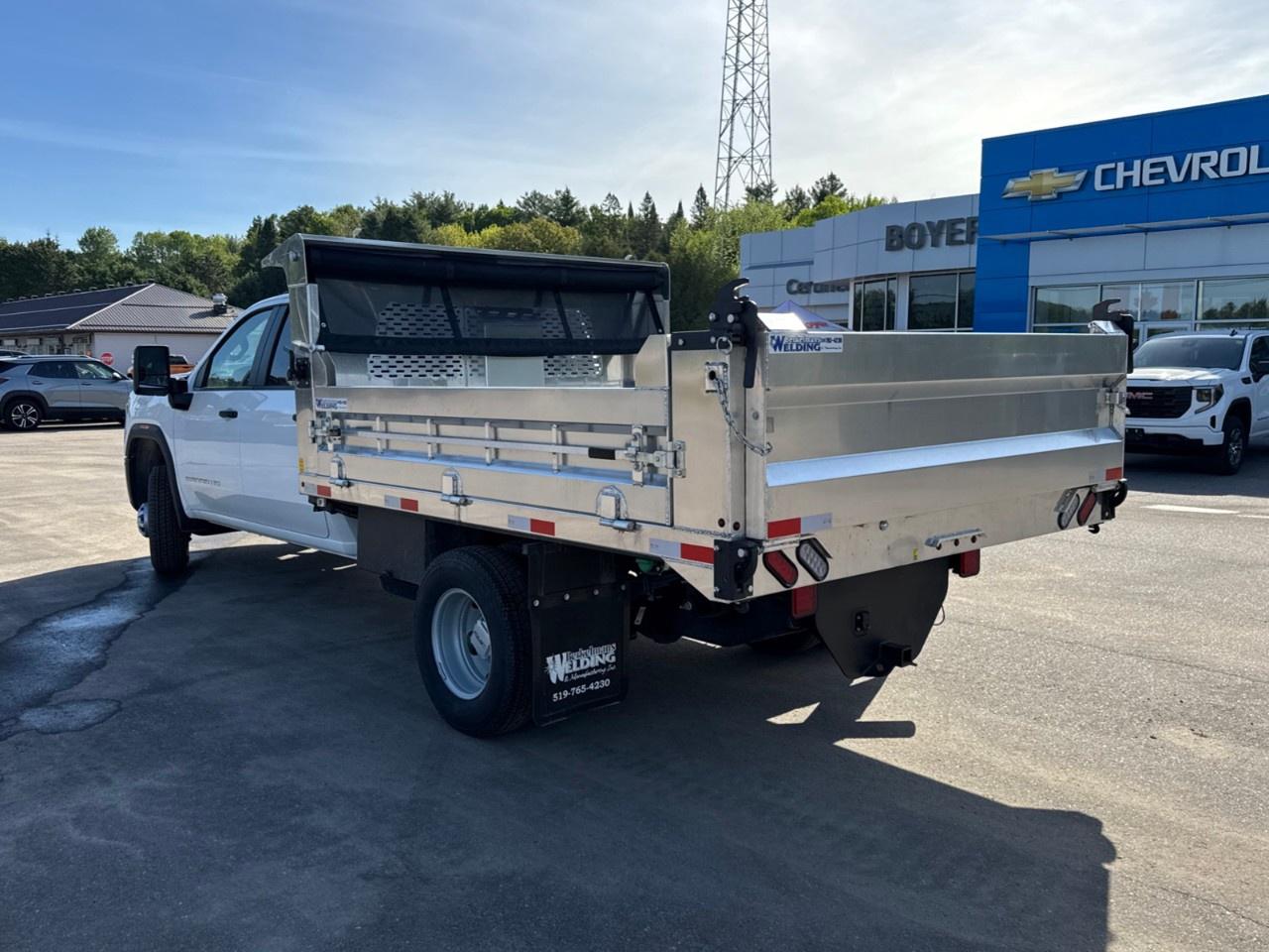 2026 GMC Sierra 3500HD CC 4WD Crew Cab 177" WB, 60" CA Pro Photo