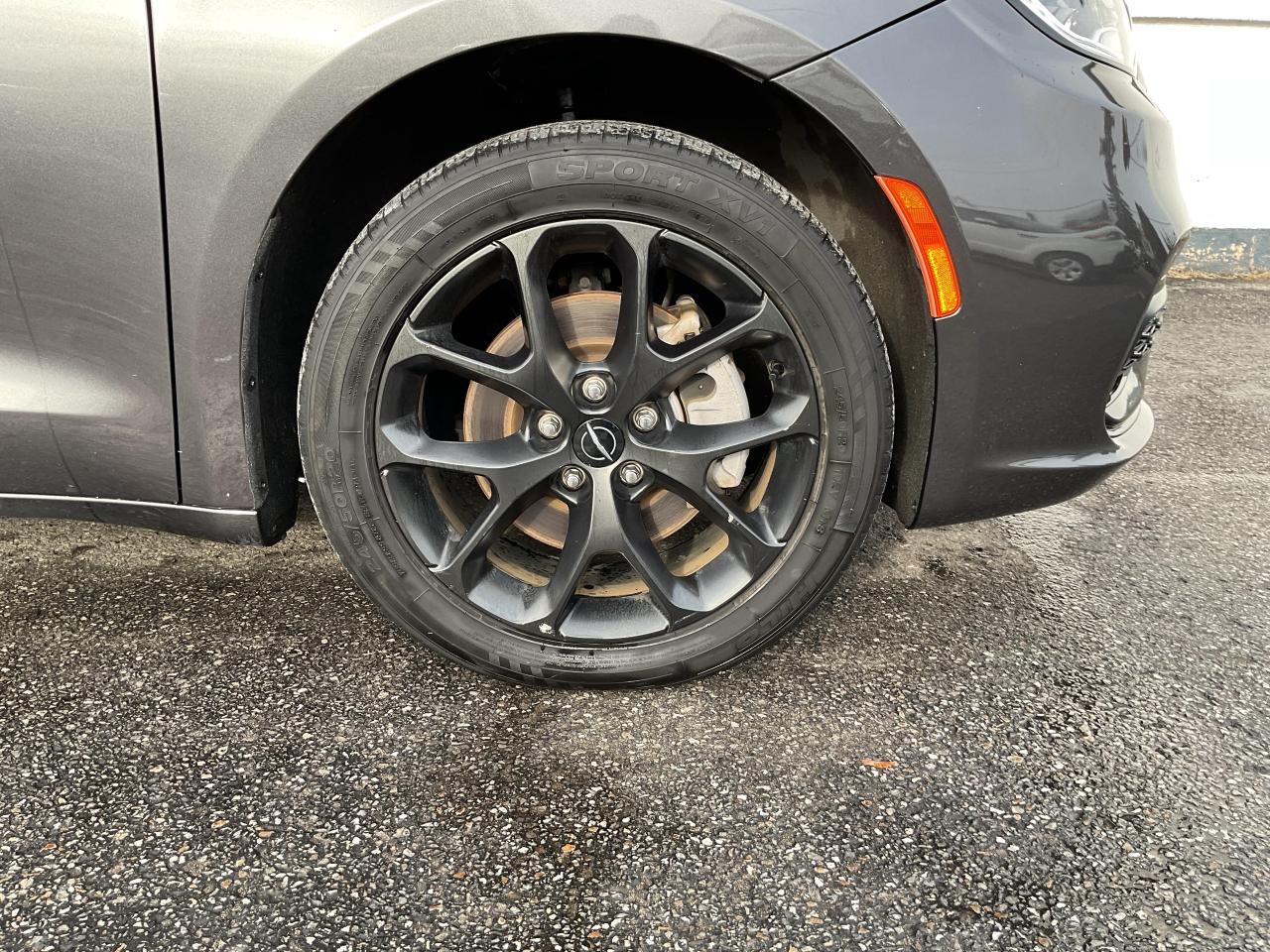 2023 Chrysler Pacifica Touring-L All-Wheel Drive Passenger Van Photo