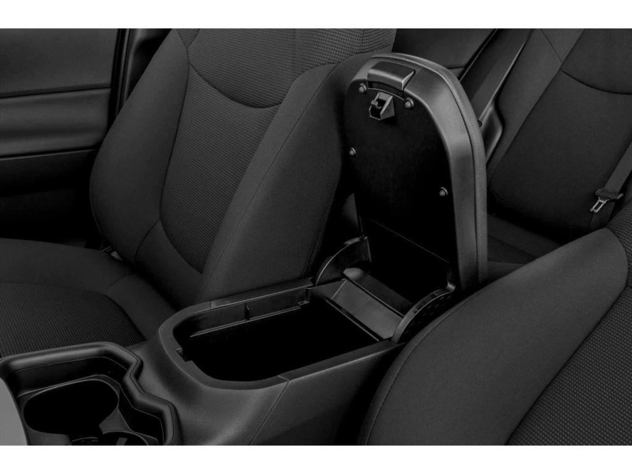 2019 Toyota RAV4 LE 4dr All-wheel Drive Photo