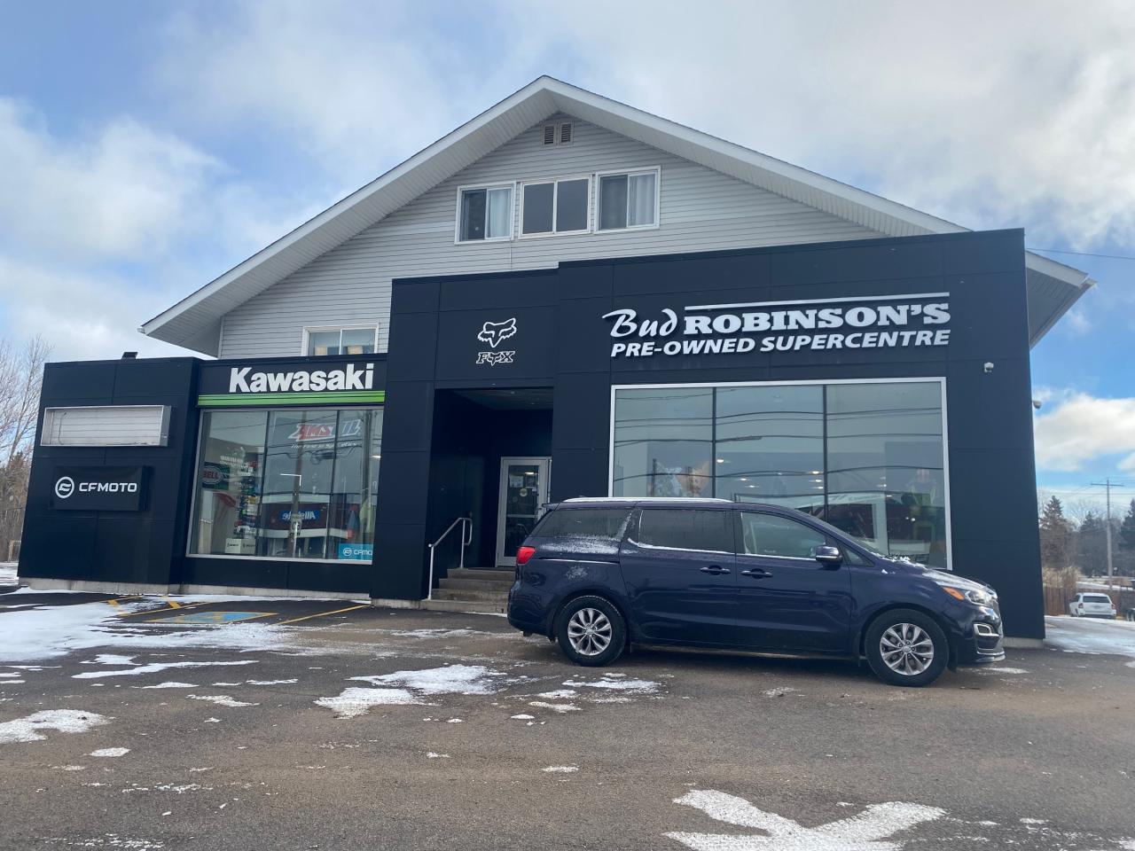 2020 Kia Sedona LX Passenger Van Photo0