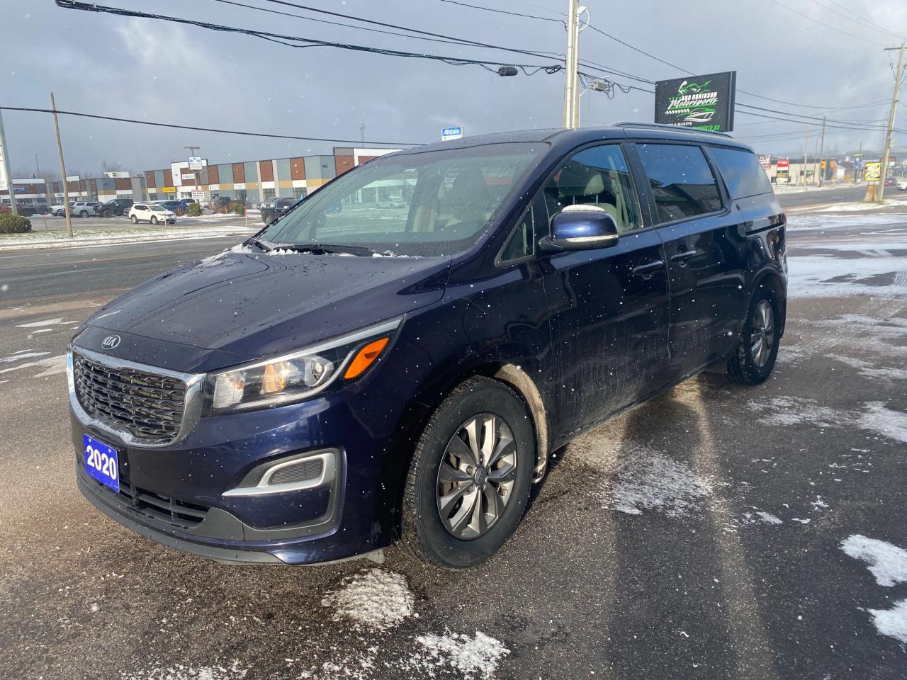 2020 Kia Sedona LX Passenger Van Photo