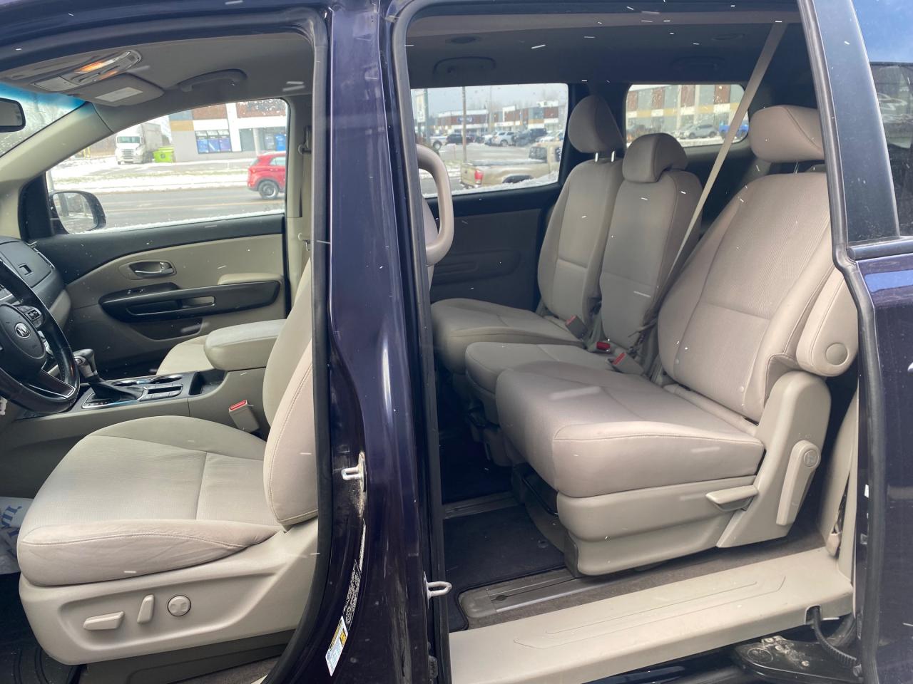 2020 Kia Sedona LX Passenger Van Photo
