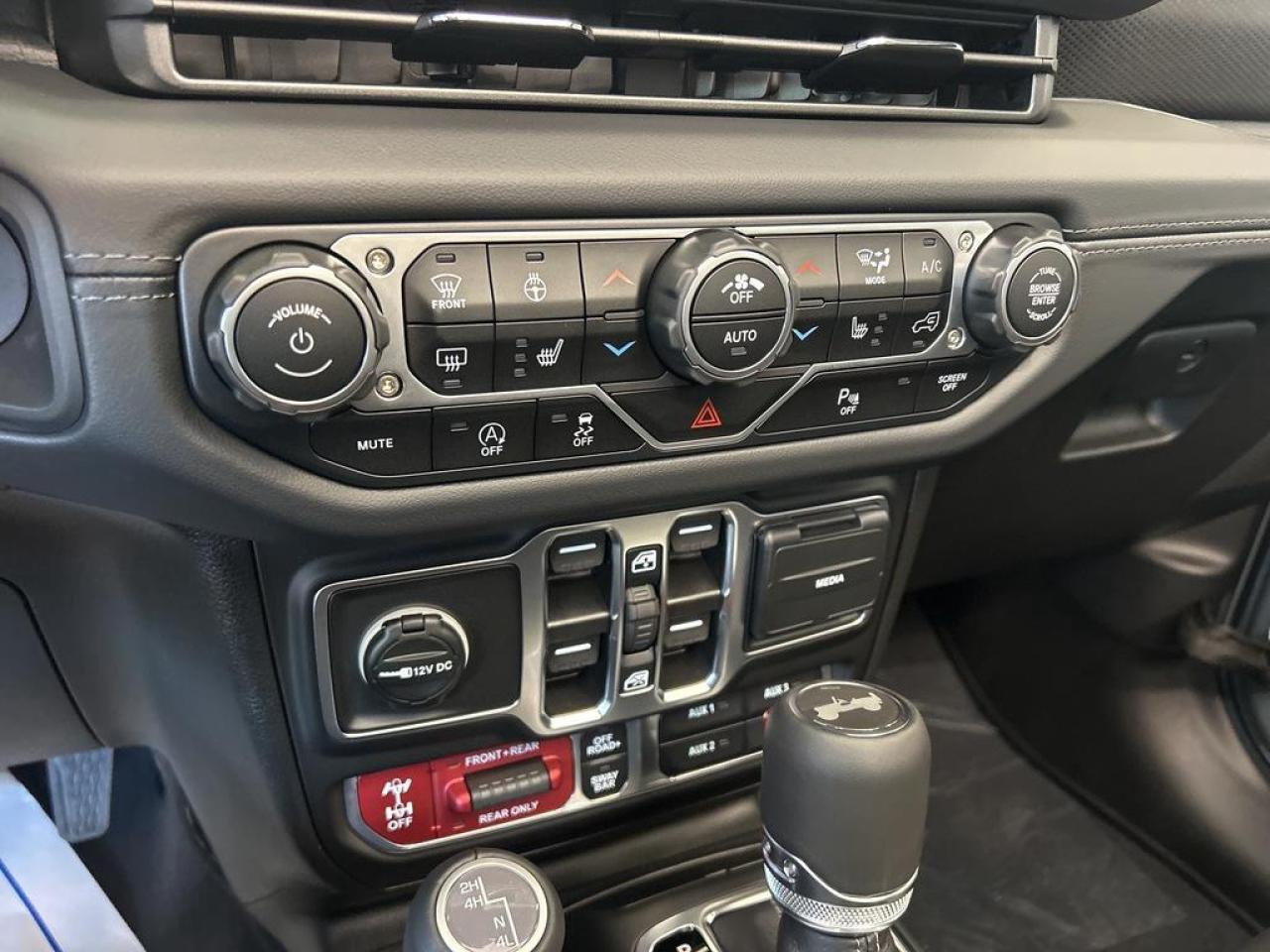 2025 Jeep Wrangler Rubicon 4dr 4x4 Photo