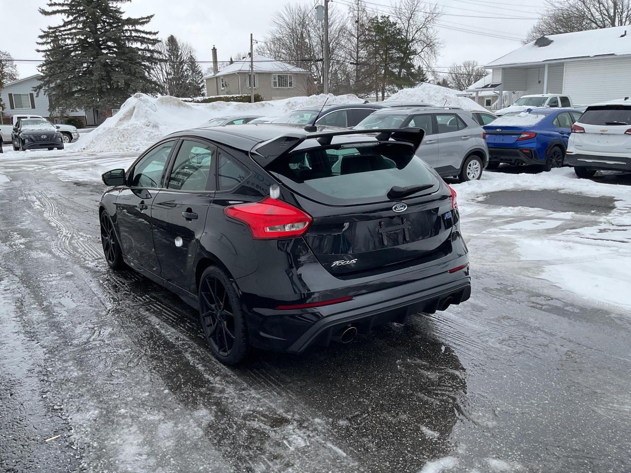2017 Ford Focus RS Base 4dr Hatchback Photo
