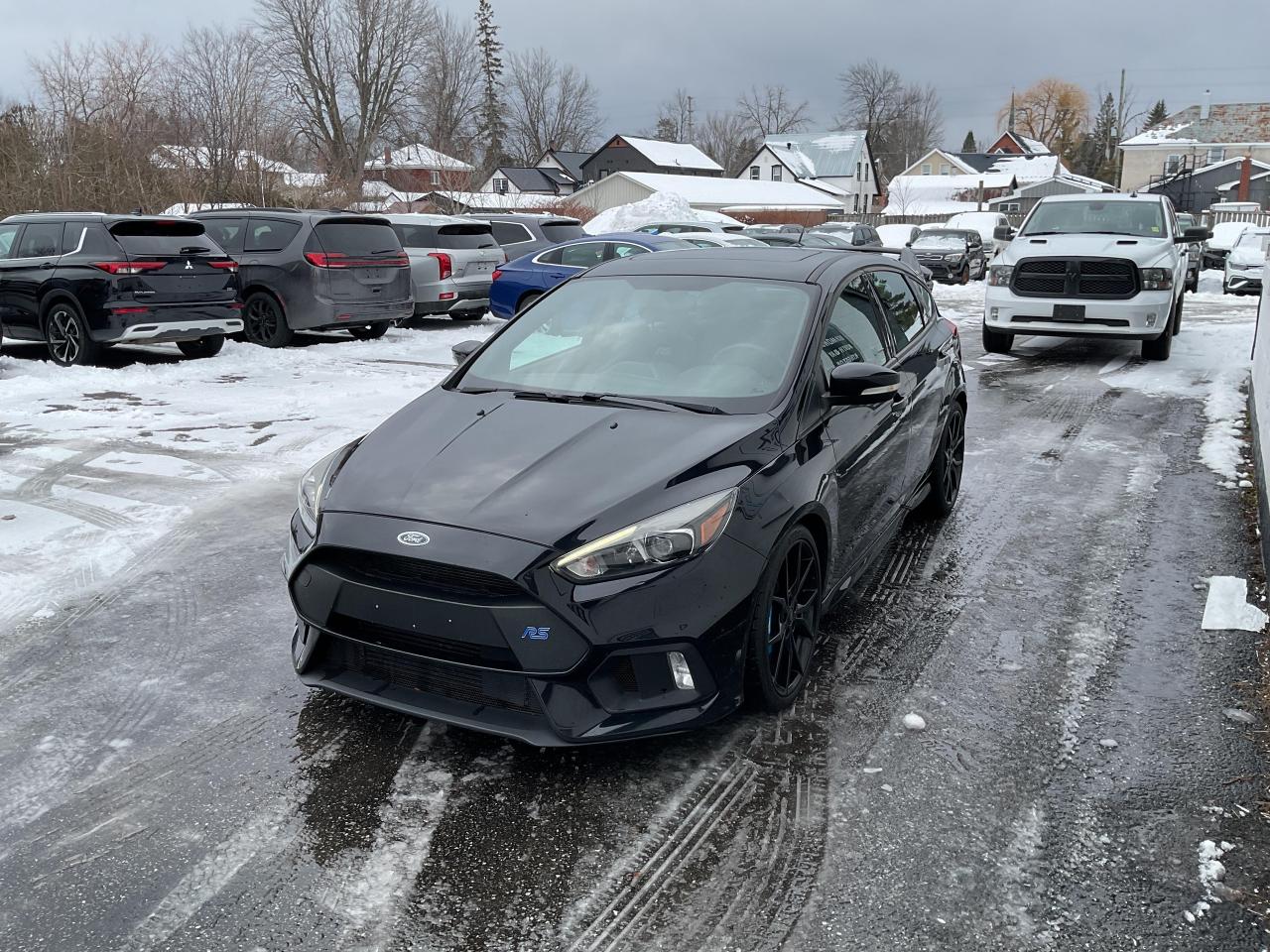 2017 Ford Focus RS Base 4dr Hatchback Photo