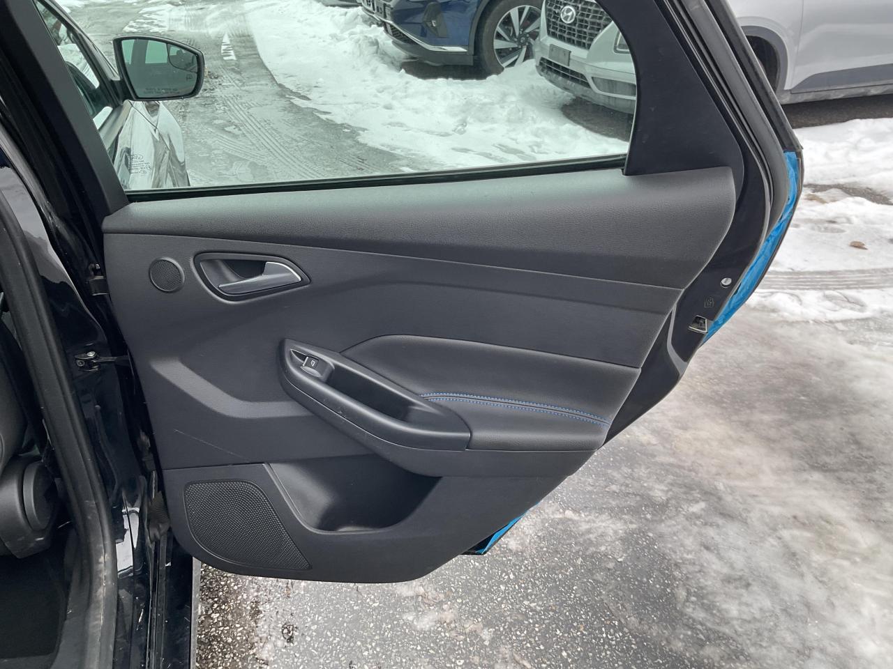 2017 Ford Focus RS Base 4dr Hatchback Photo