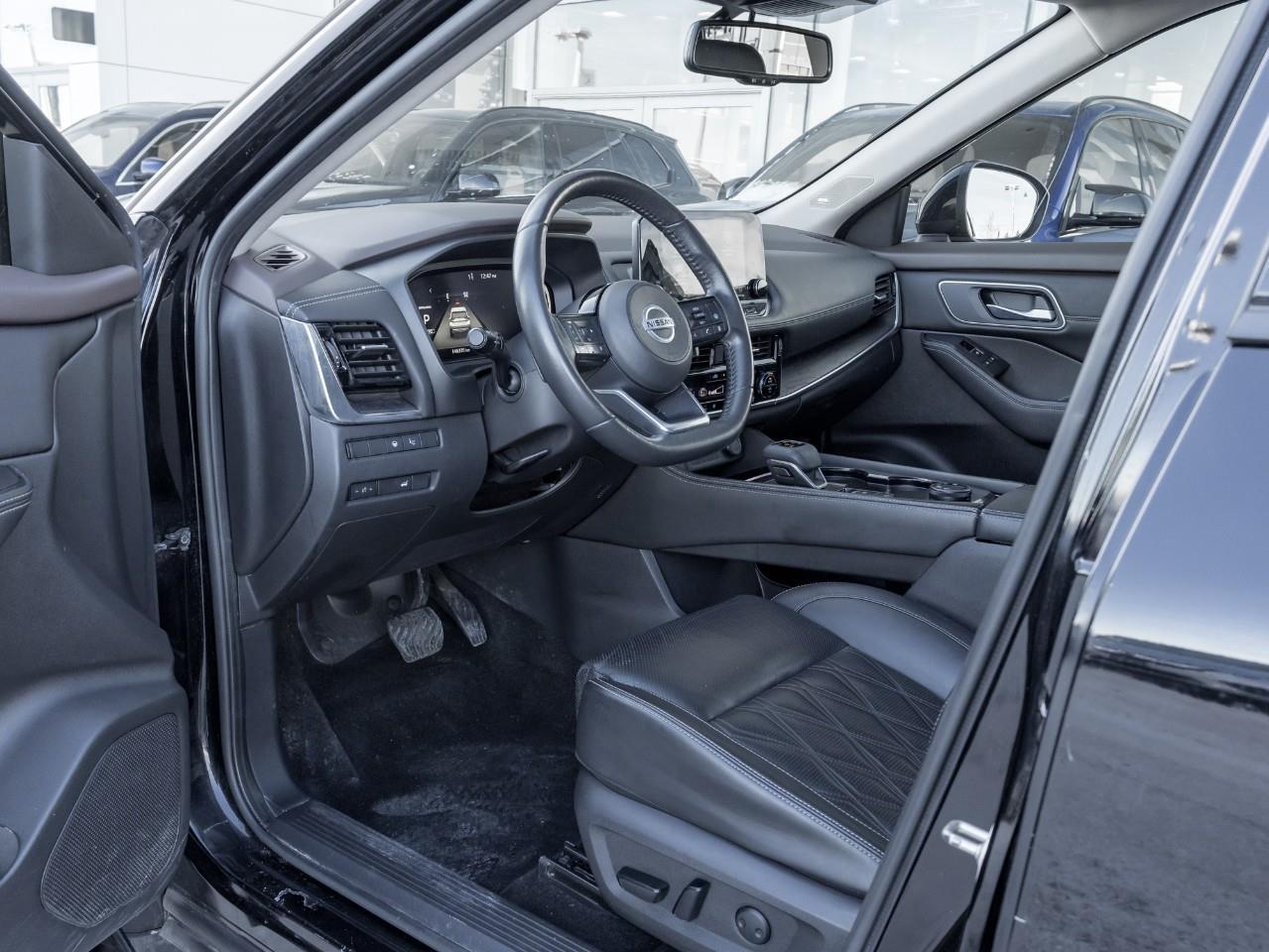 2021 Nissan Rogue Platinum 4dr All-Wheel Drive 2021.5 Photo