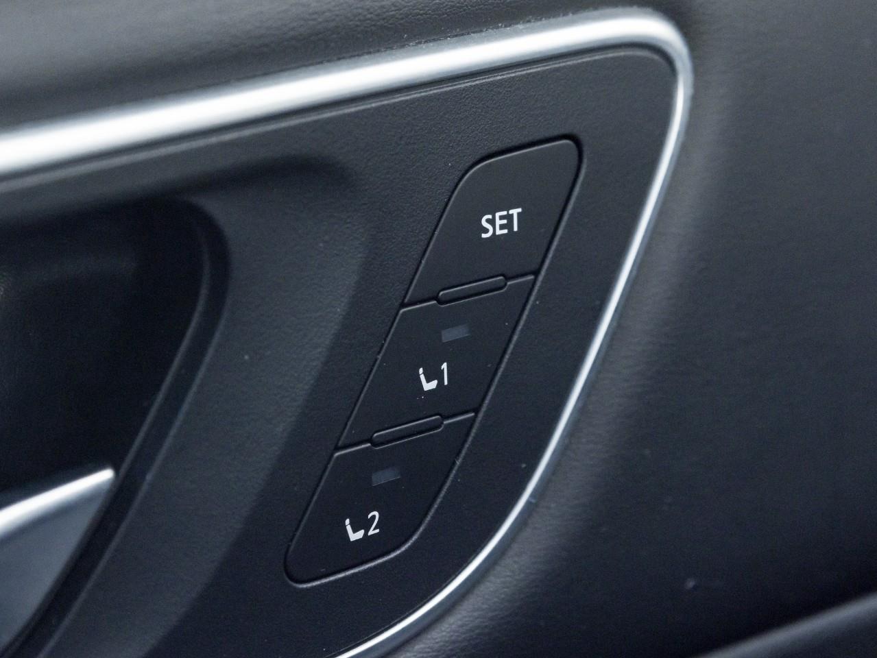 2021 Nissan Rogue Platinum 4dr All-Wheel Drive 2021.5 Photo