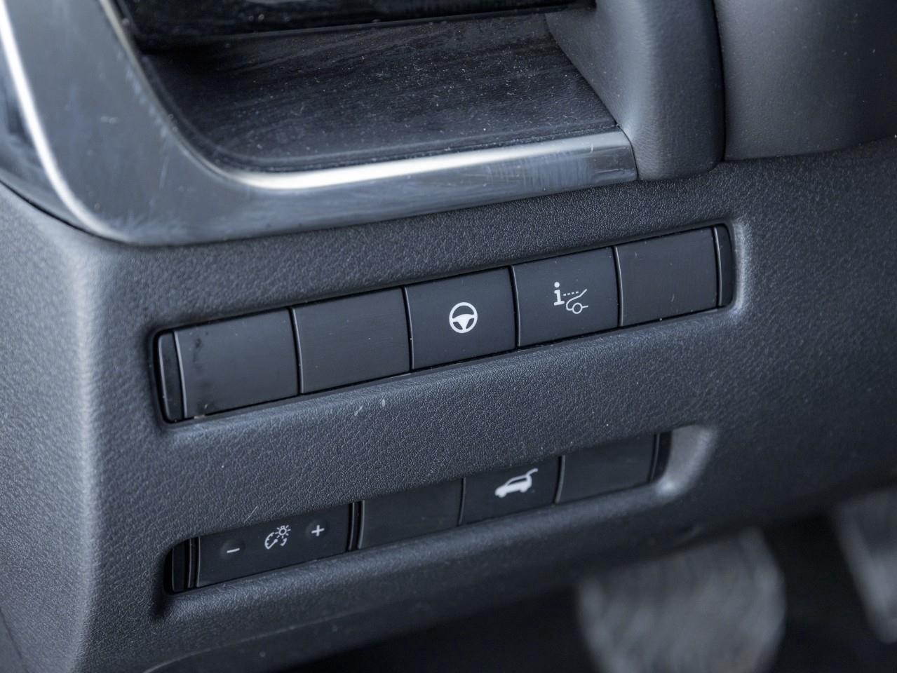 2021 Nissan Rogue Platinum 4dr All-Wheel Drive 2021.5 Photo