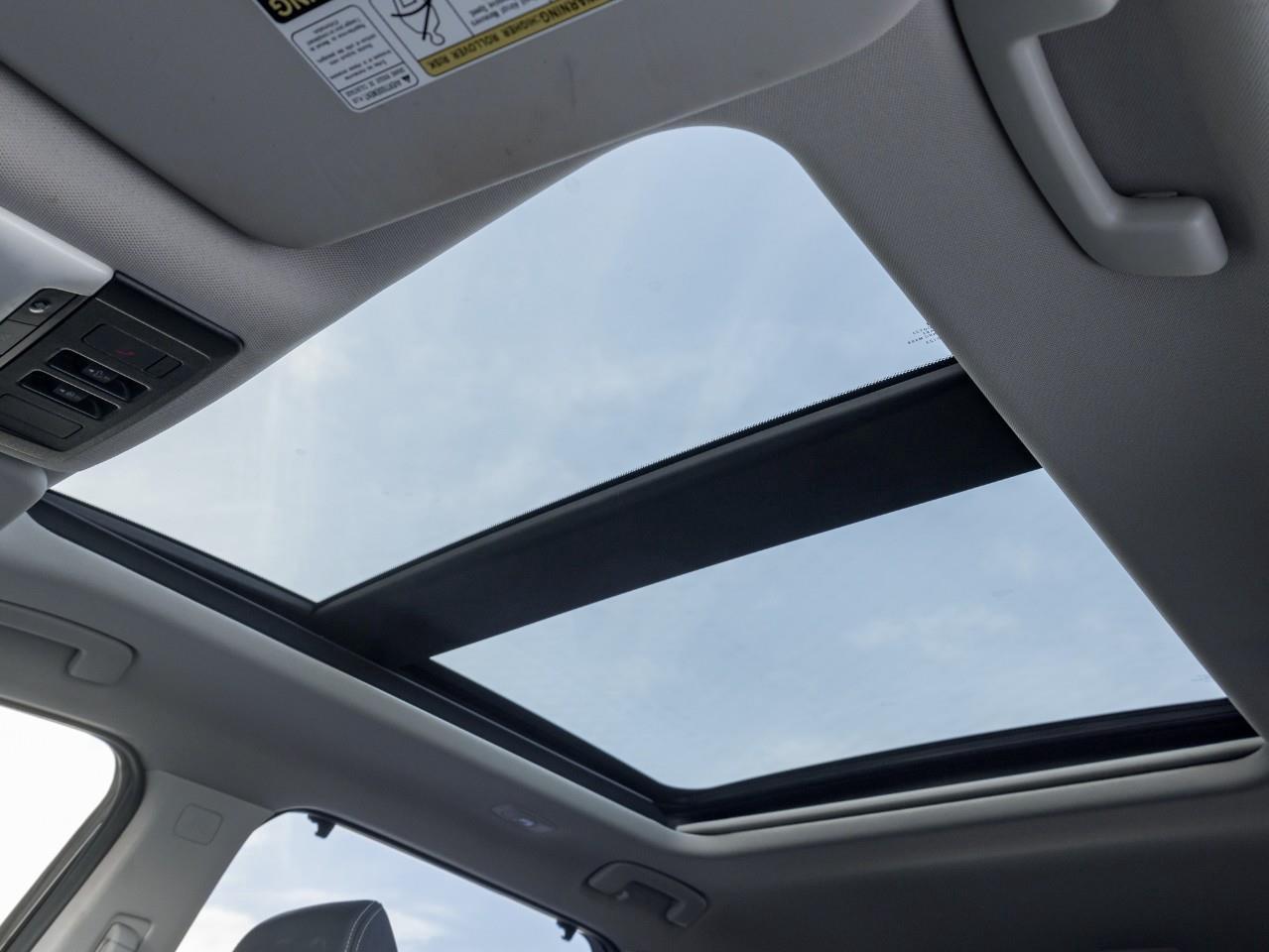 2021 Nissan Rogue Platinum 4dr All-Wheel Drive 2021.5 Photo