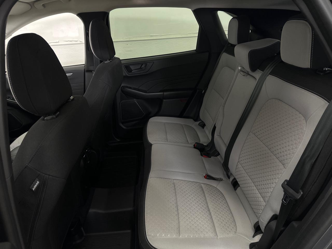 2023 Ford Escape Active 4dr Front-Wheel Drive Photo