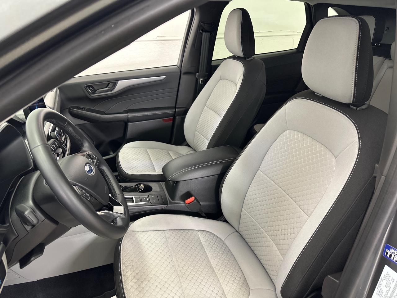 2023 Ford Escape Active 4dr Front-Wheel Drive Photo