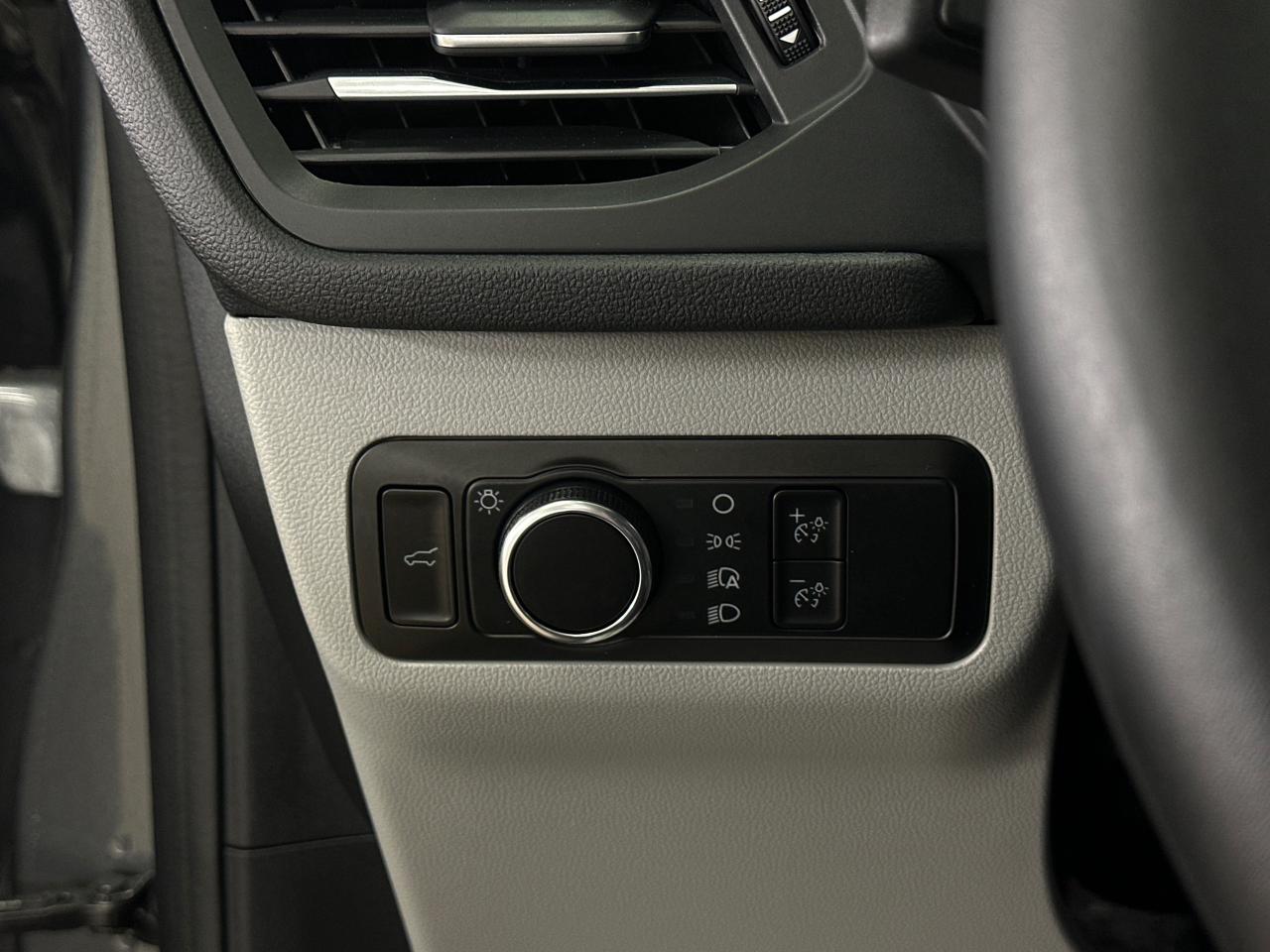 2023 Ford Escape Active 4dr Front-Wheel Drive Photo