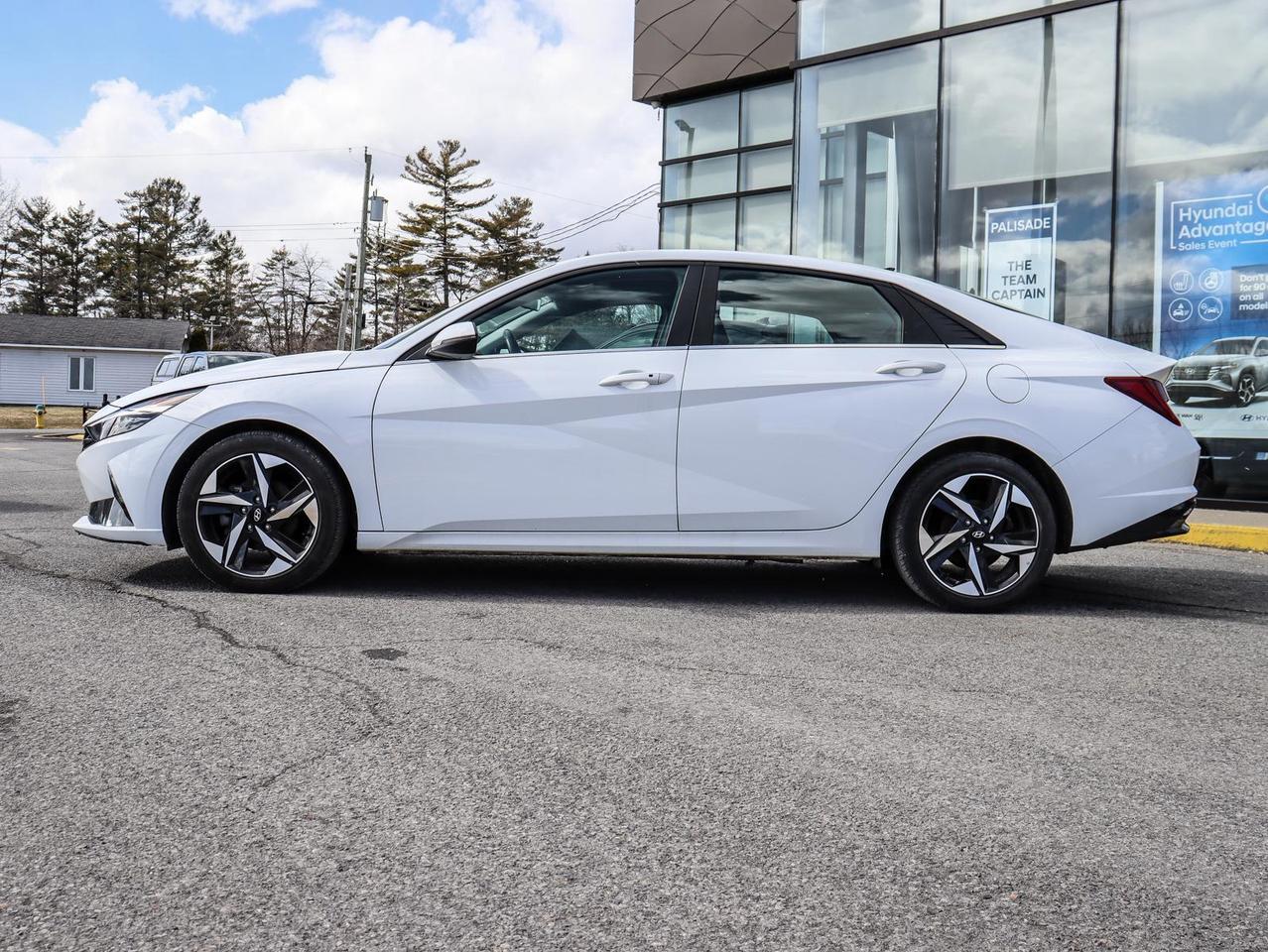 2022 Hyundai Elantra Ultimate Tech 4dr Sedan Photo4