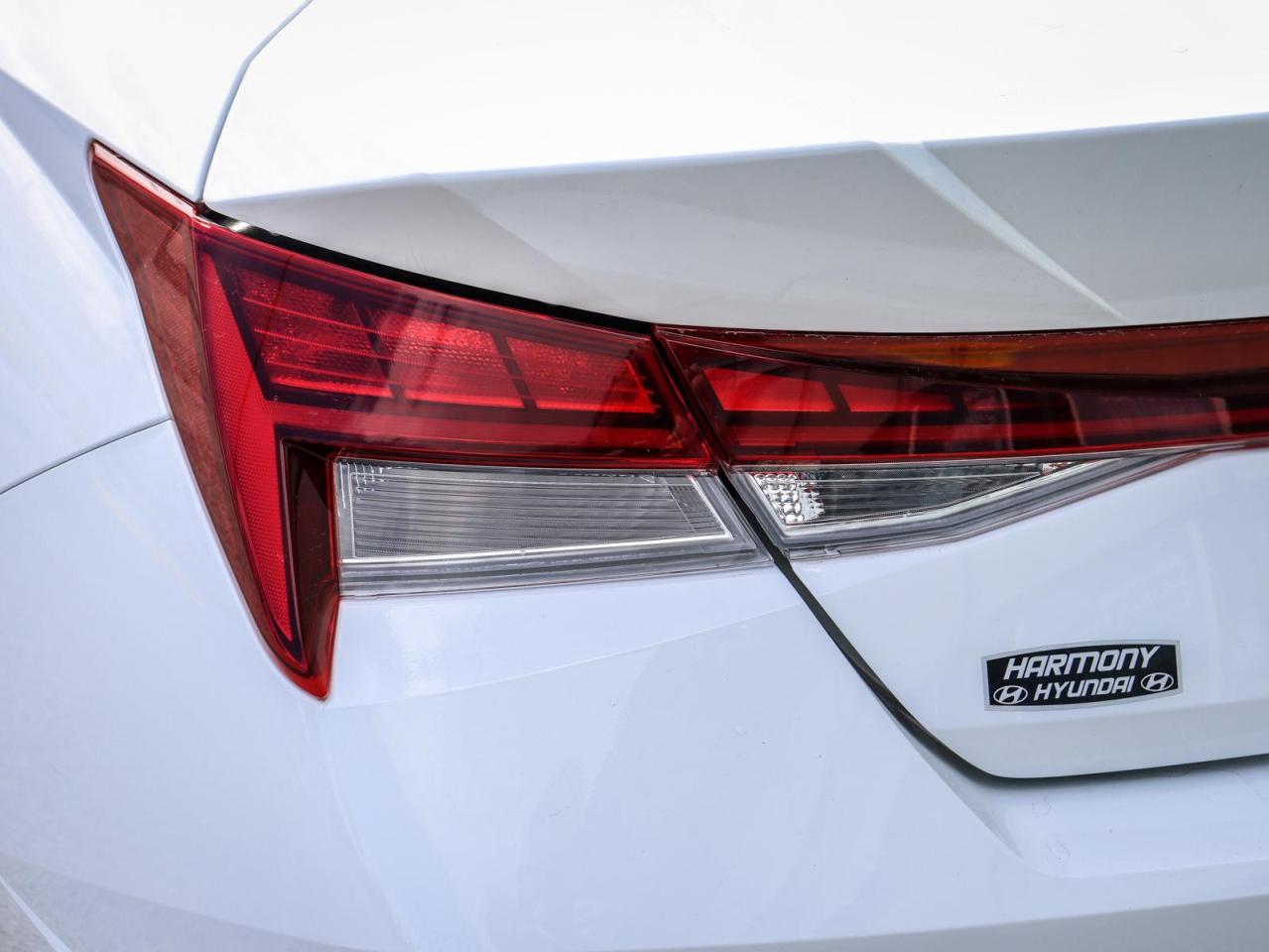 2022 Hyundai Elantra Ultimate Tech 4dr Sedan Photo