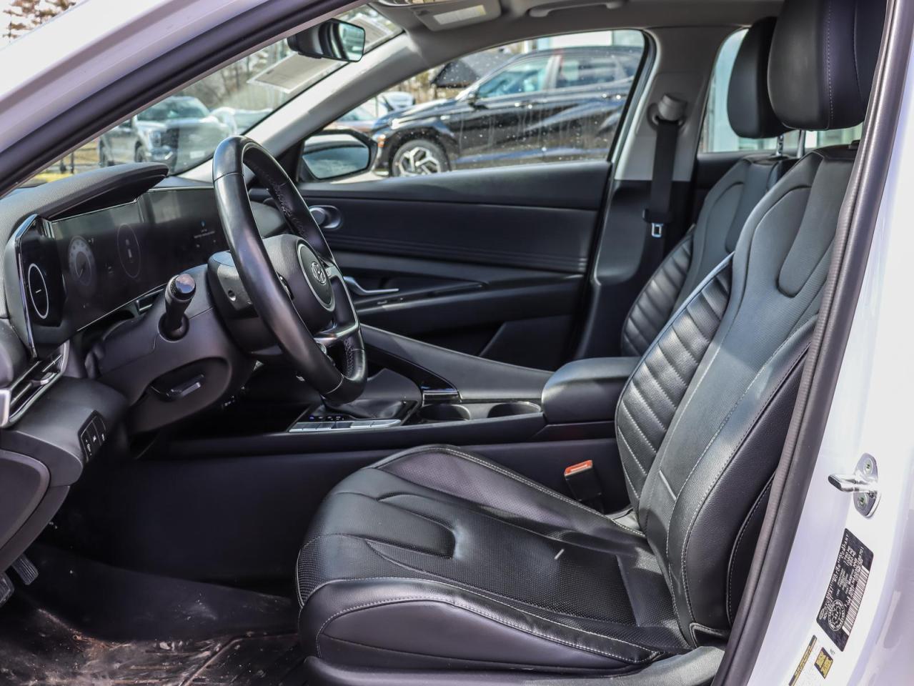 2022 Hyundai Elantra Ultimate Tech 4dr Sedan Photo