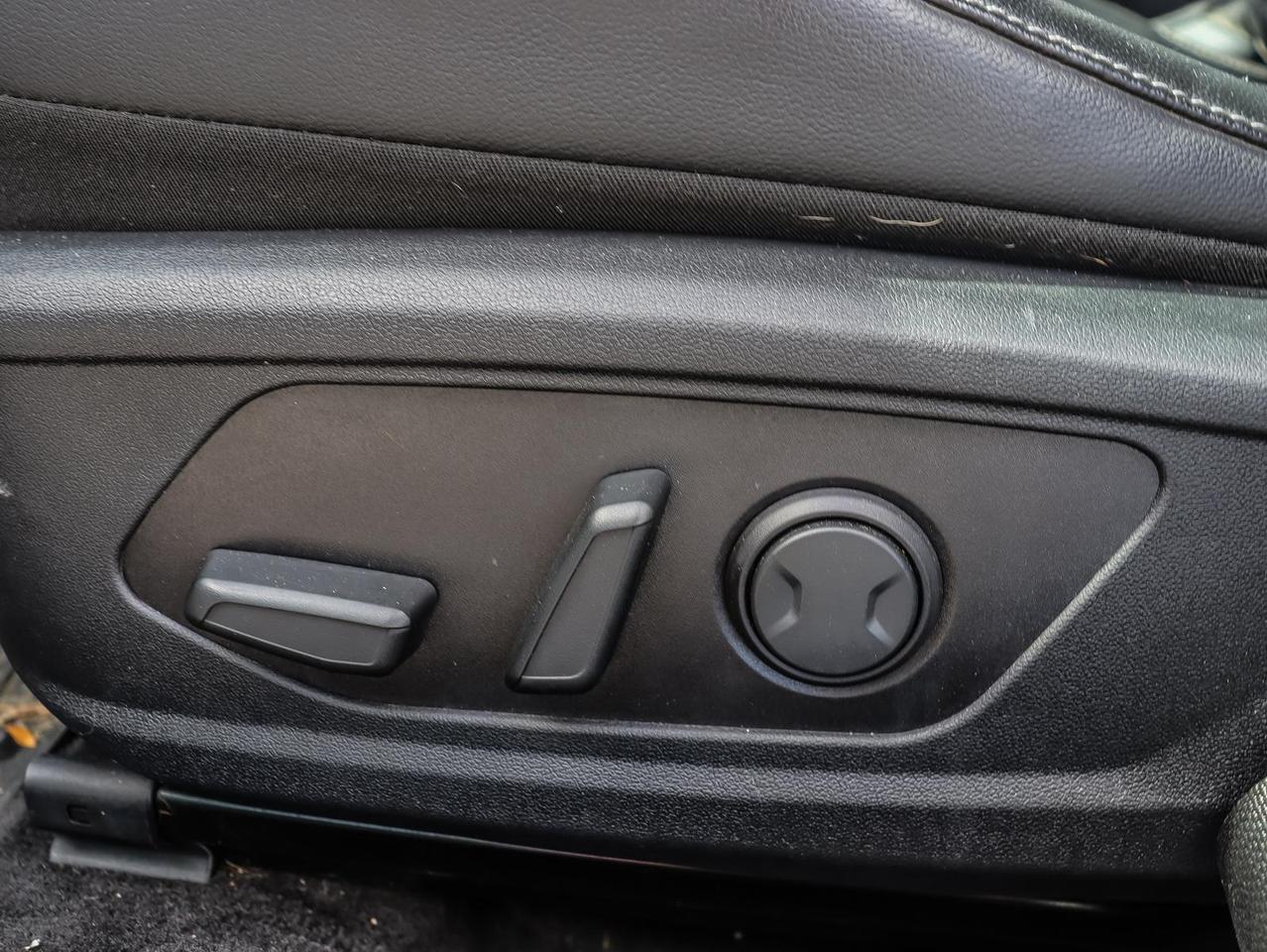 2022 Hyundai Elantra Ultimate Tech 4dr Sedan Photo