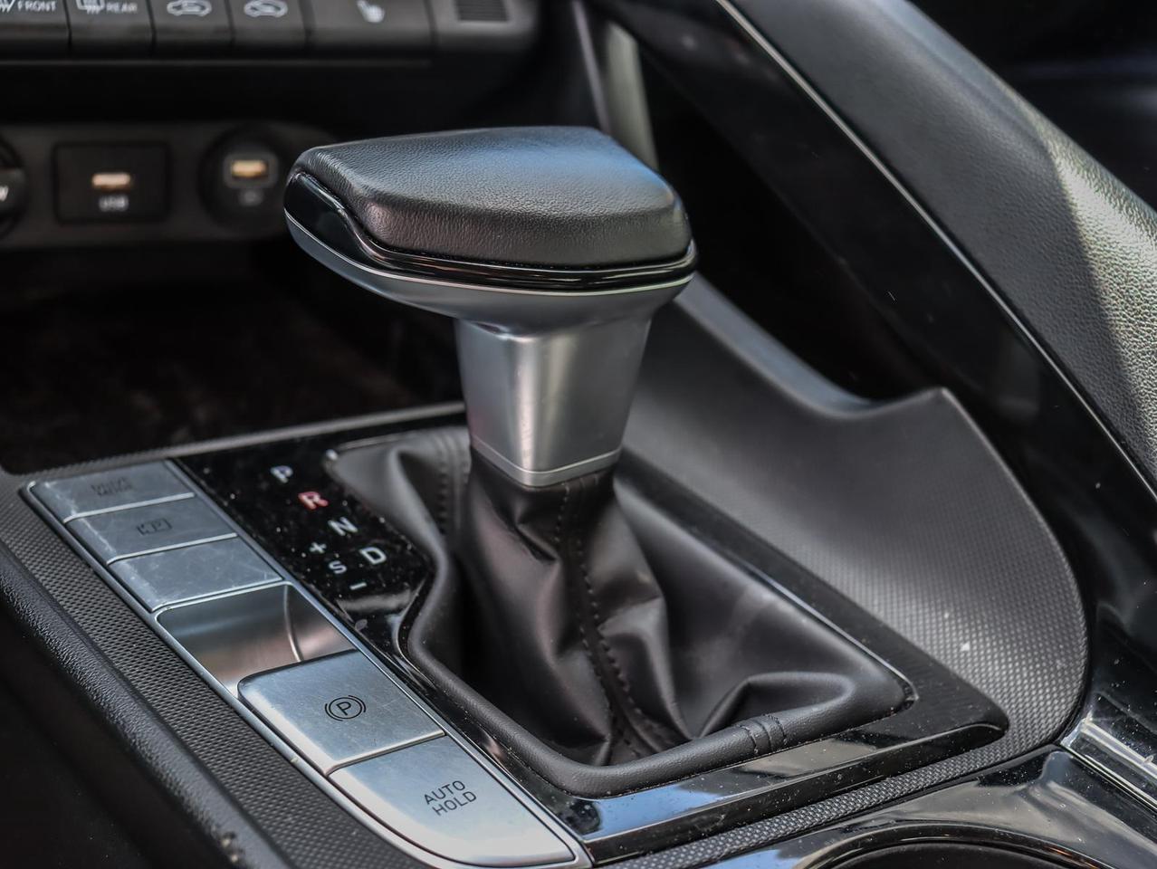 2022 Hyundai Elantra Ultimate Tech 4dr Sedan Photo