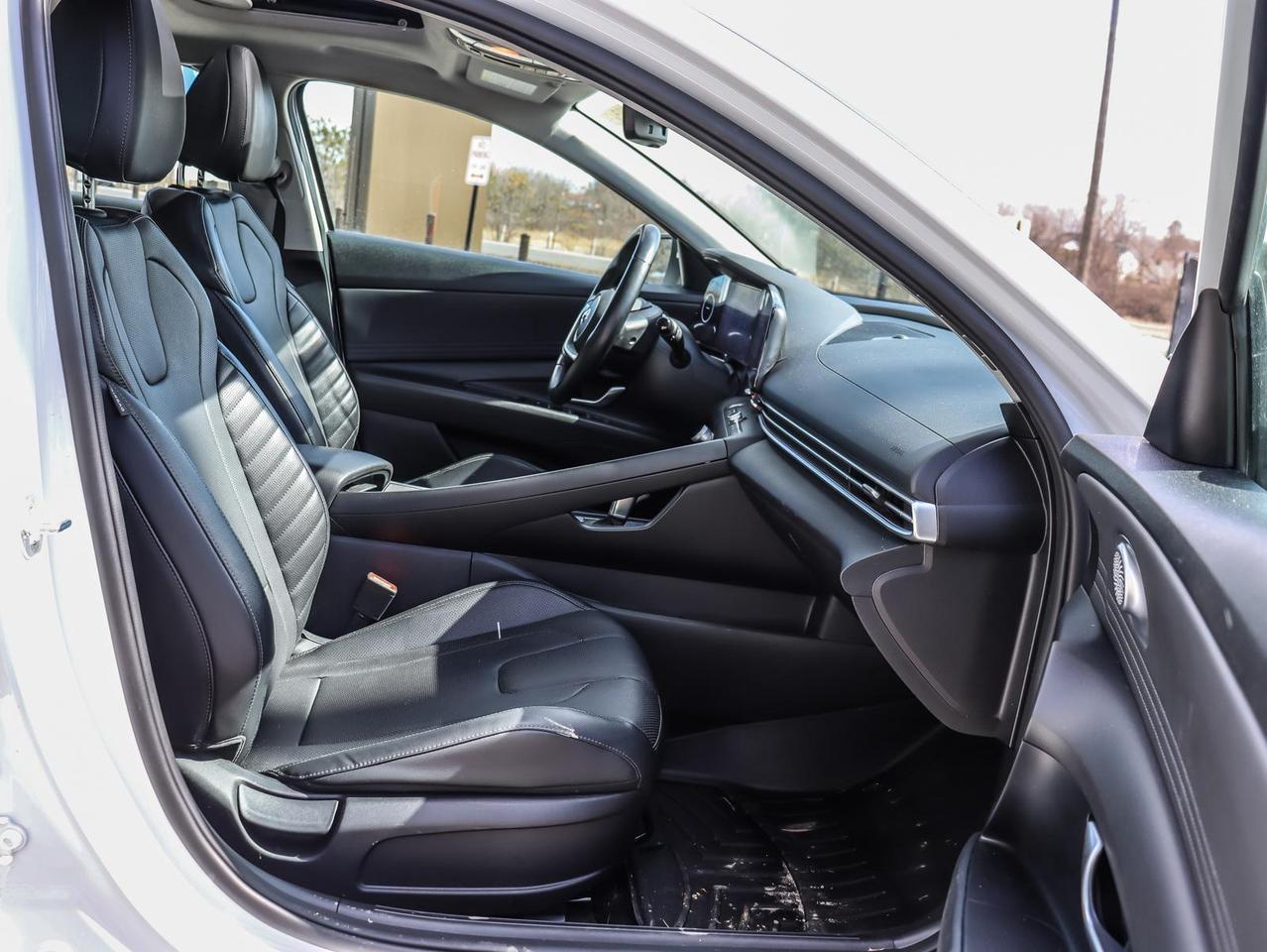 2022 Hyundai Elantra Ultimate Tech 4dr Sedan Photo