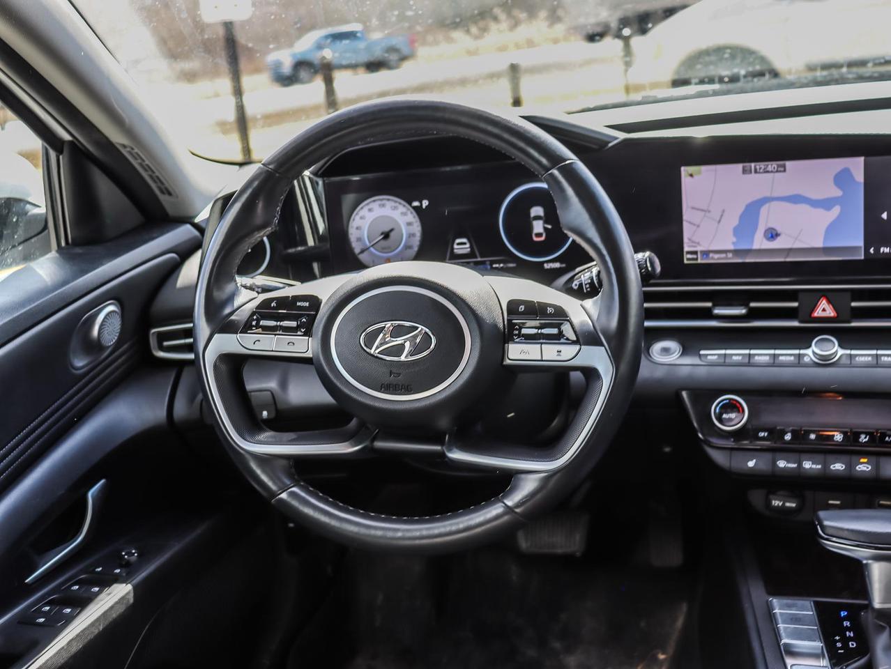 2022 Hyundai Elantra Ultimate Tech 4dr Sedan Photo