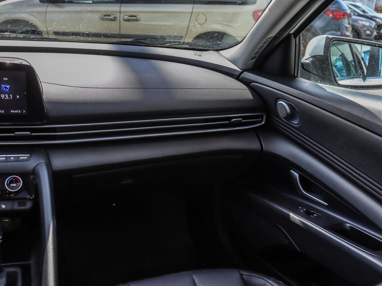 2022 Hyundai Elantra Ultimate Tech 4dr Sedan Photo