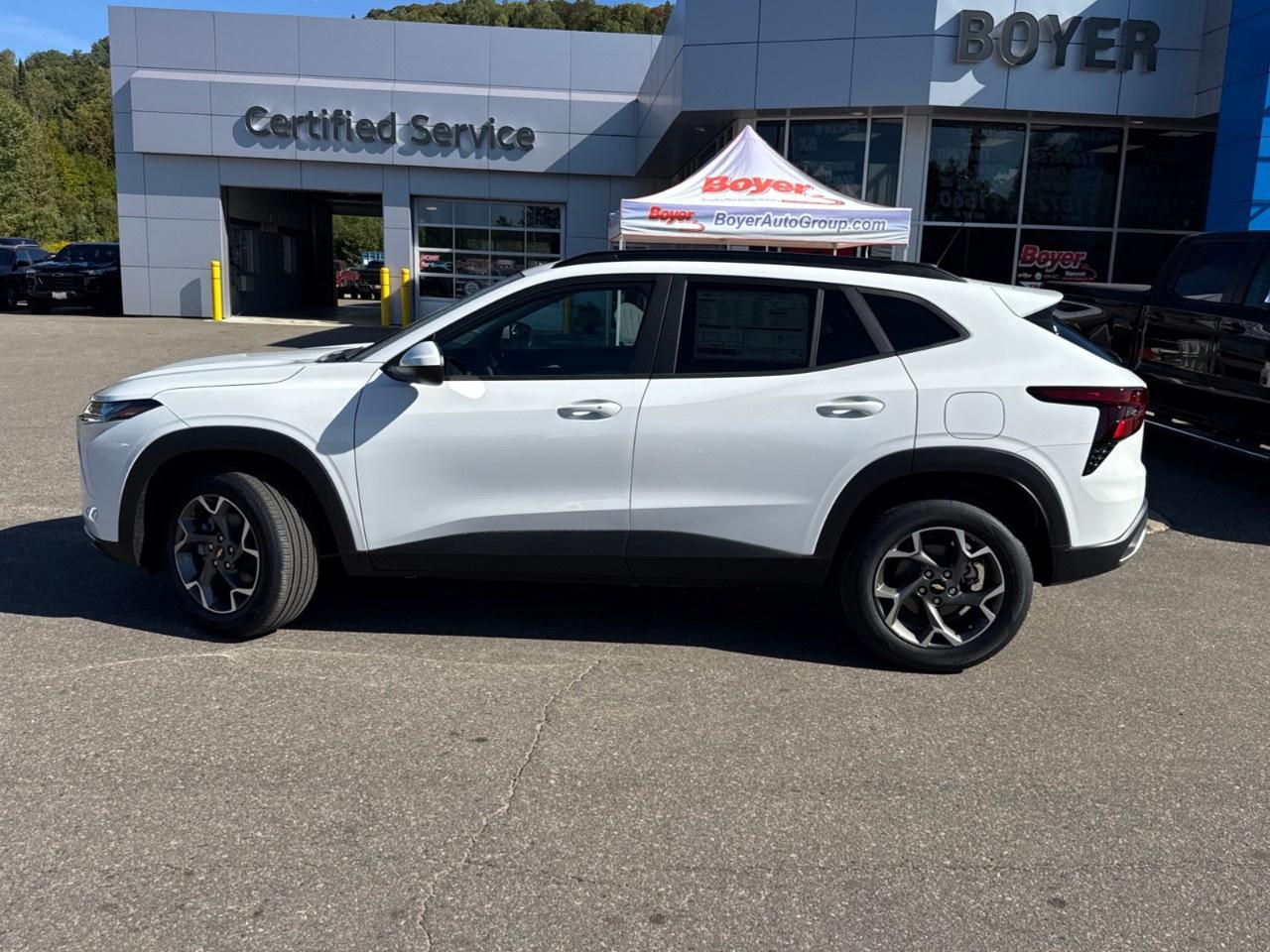 2026 Chevrolet Trax Fwd 4dr Lt Photo