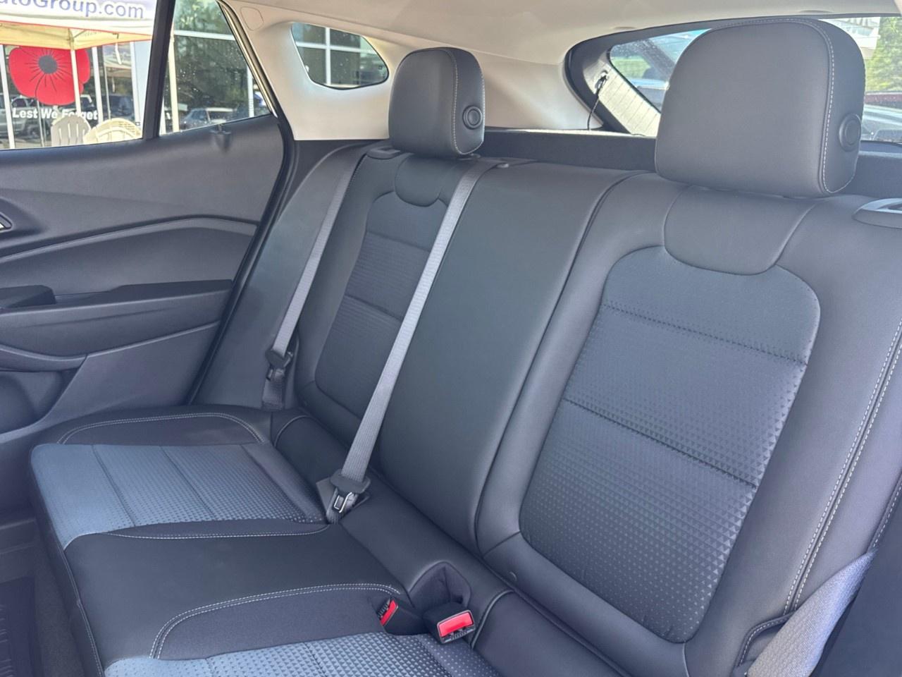 2026 Chevrolet Trax Fwd 4dr Lt Photo