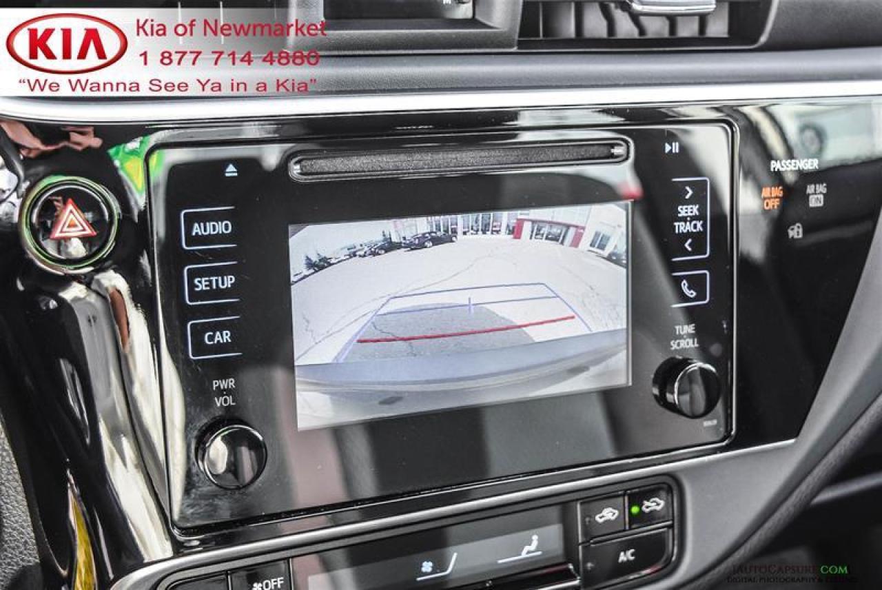 2017 Toyota Corolla LE (CVT) 4dr Sedan Photo