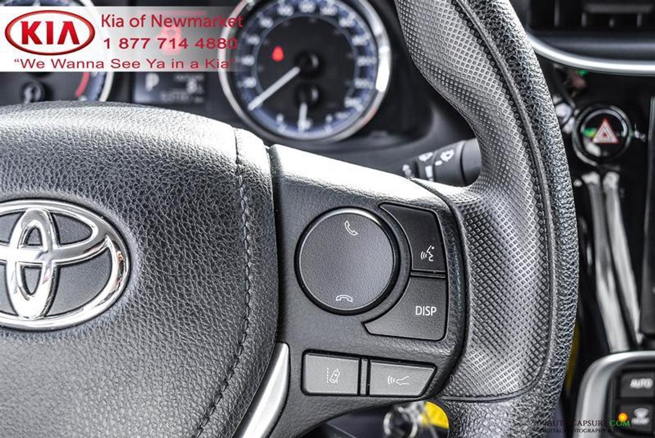 2017 Toyota Corolla LE (CVT) 4dr Sedan Photo