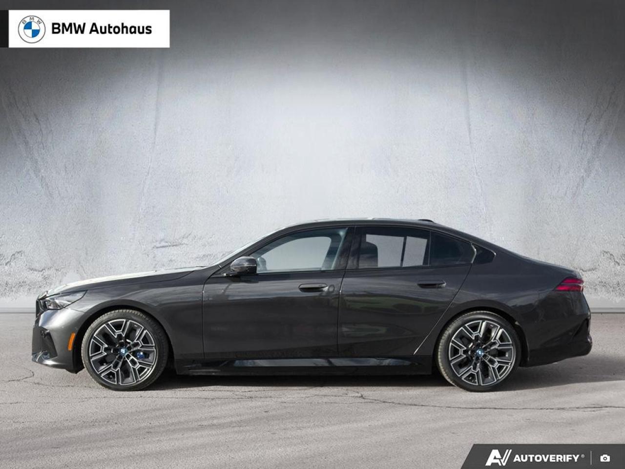 2025 BMW i5 xDrive40 Sedan Photo2