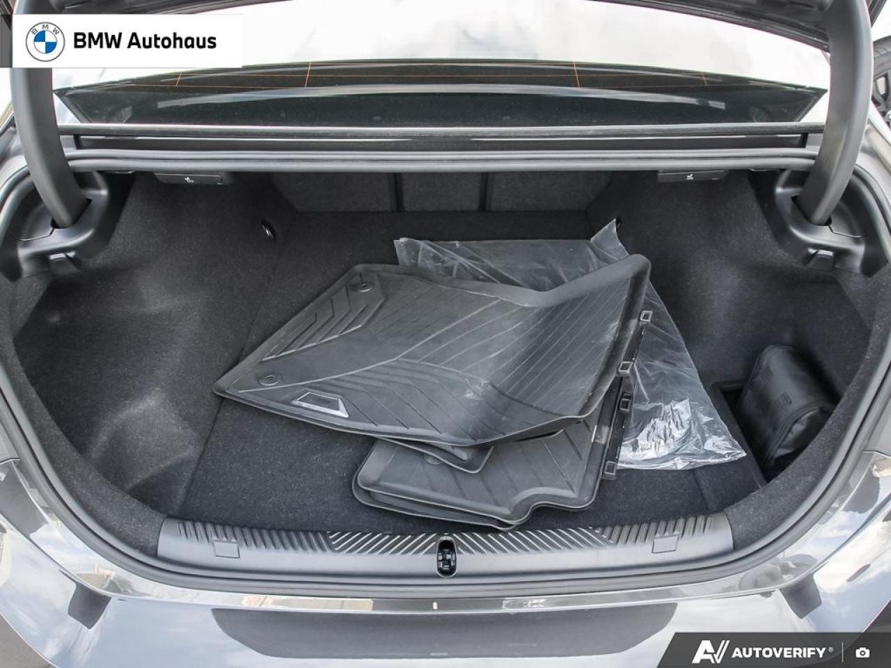 2025 BMW i5 xDrive40 Sedan Photo