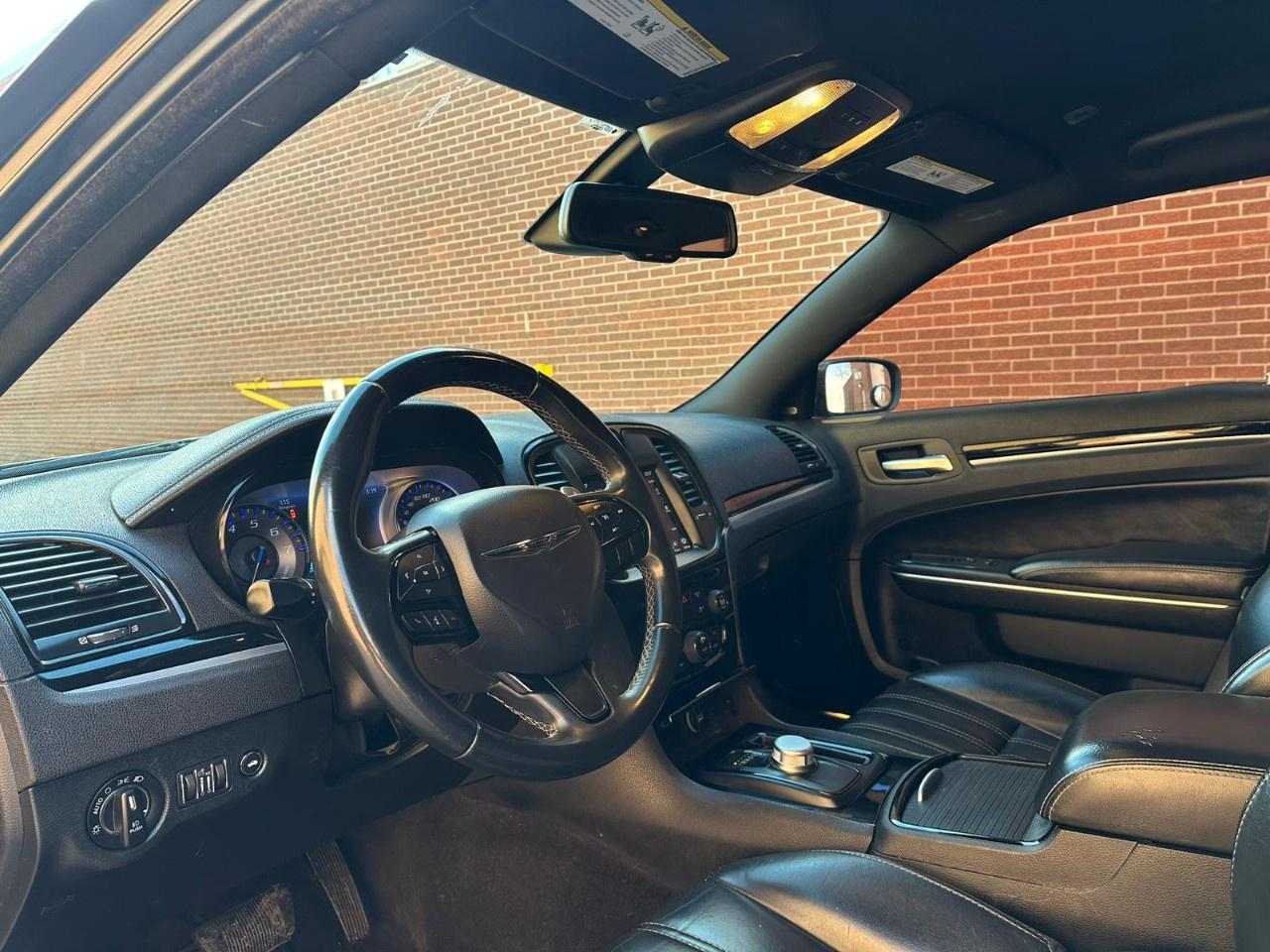 2018 Chrysler 300 300S RWD Photo