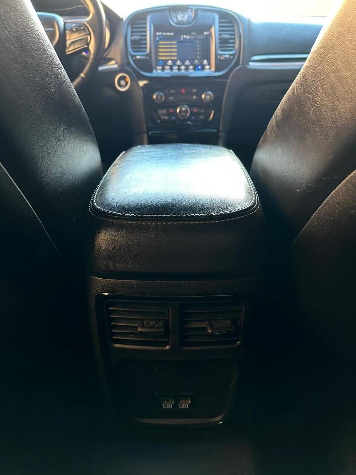 2018 Chrysler 300 300S RWD Photo