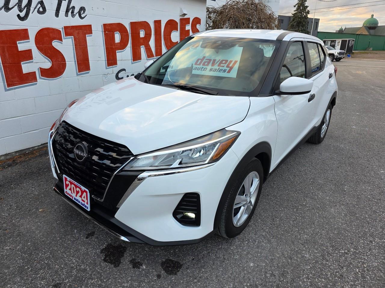 2024 Nissan Kicks S 4dr Front-Wheel Drive Photo0