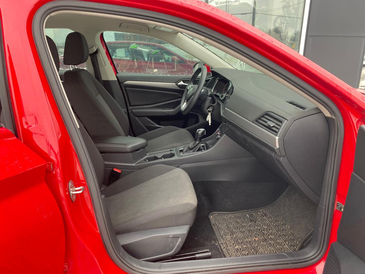 2019 Volkswagen Jetta 1.4 TSI Comfortline (M6) 4dr Sedan Photo