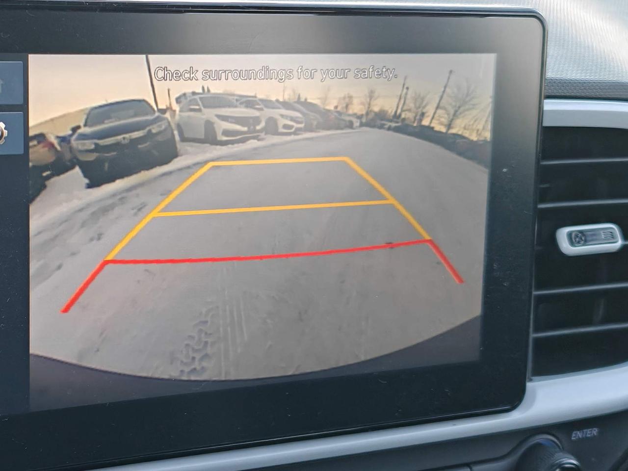 2024 Hyundai Venue Ultimate w/Black Interior 4dr Front-Wheel Drive Photo