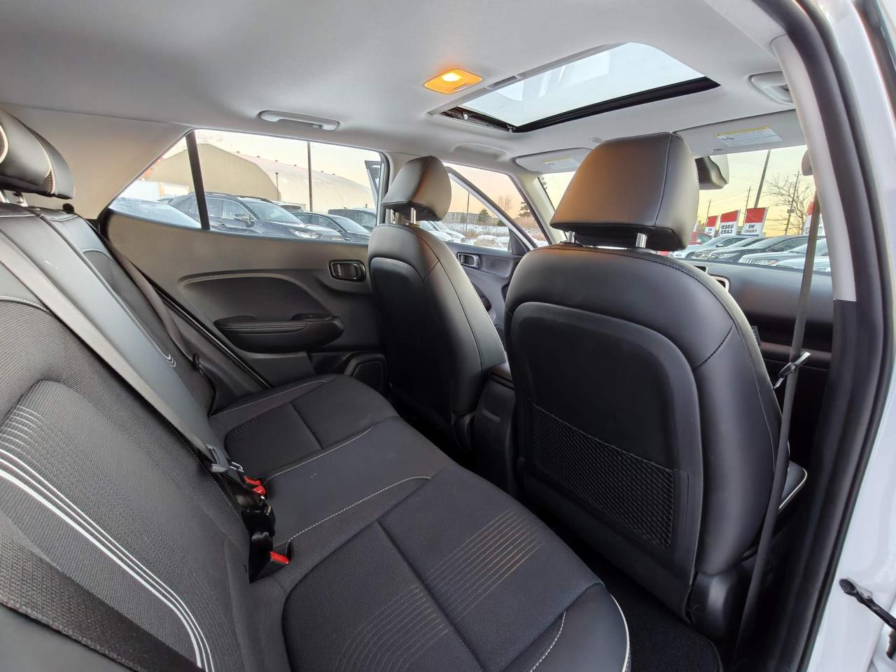 2024 Hyundai Venue Ultimate w/Black Interior 4dr Front-Wheel Drive Photo