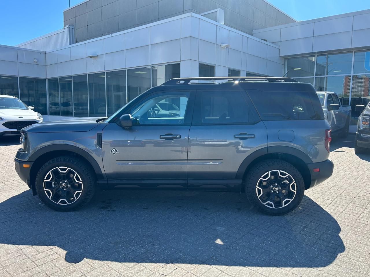 2025 Ford Bronco Sport Outer Banks 4dr 4x4 Photo2