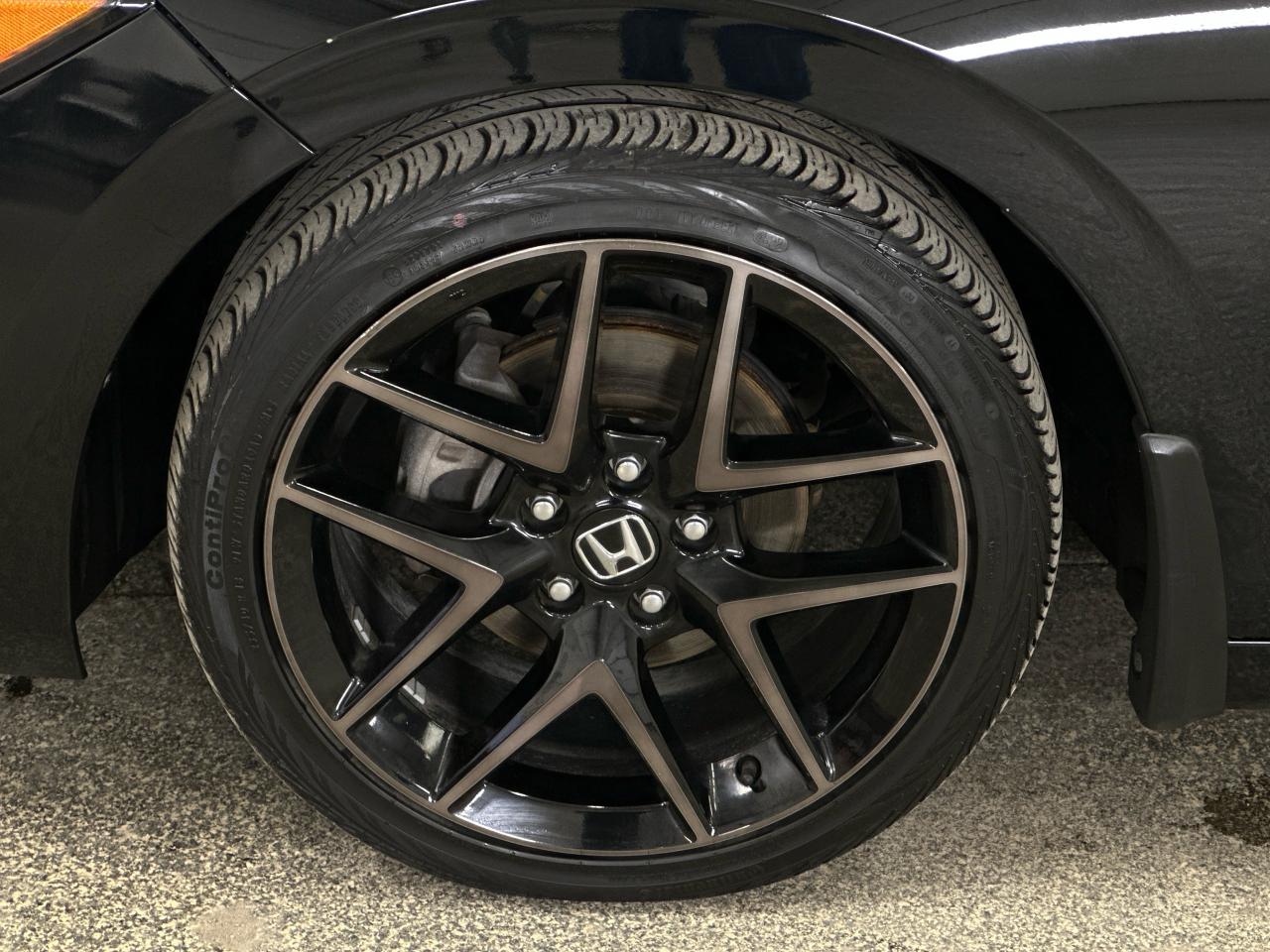 2023 Honda Civic Sport Touring 4dr Hatchback Photo2