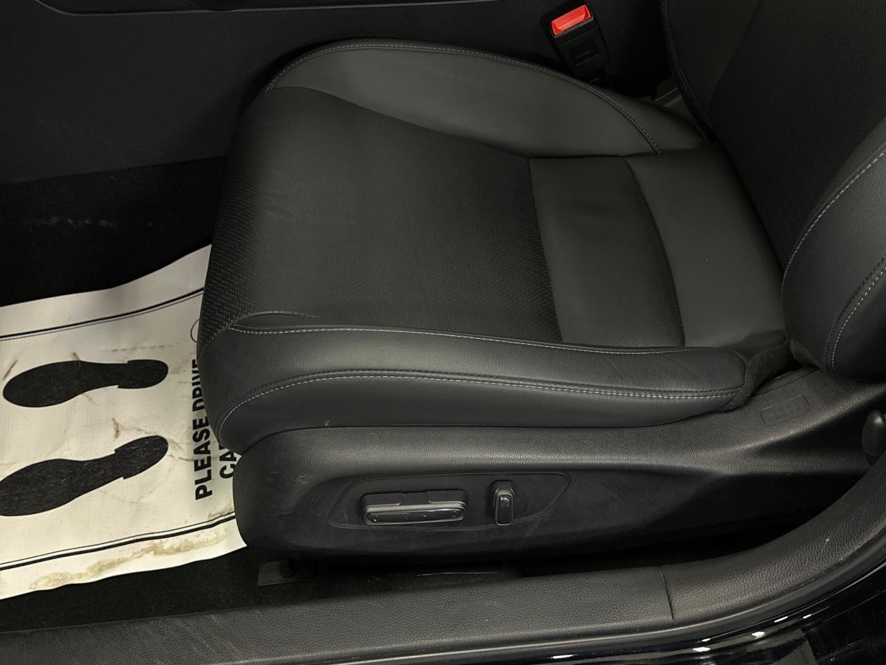 2023 Honda Civic Sport Touring 4dr Hatchback Photo