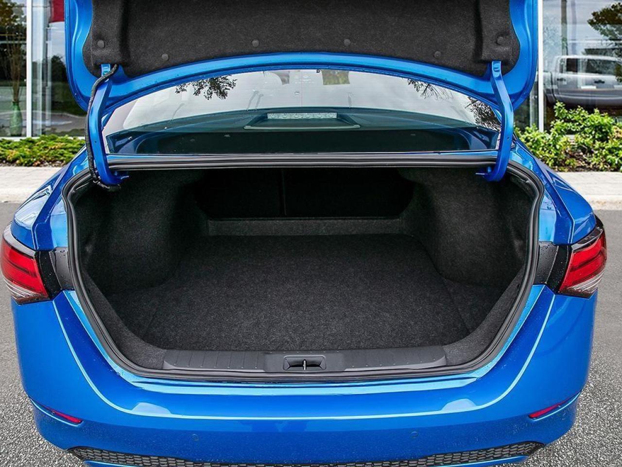 2025 Nissan Sentra SV 4DR SEDAN Photo